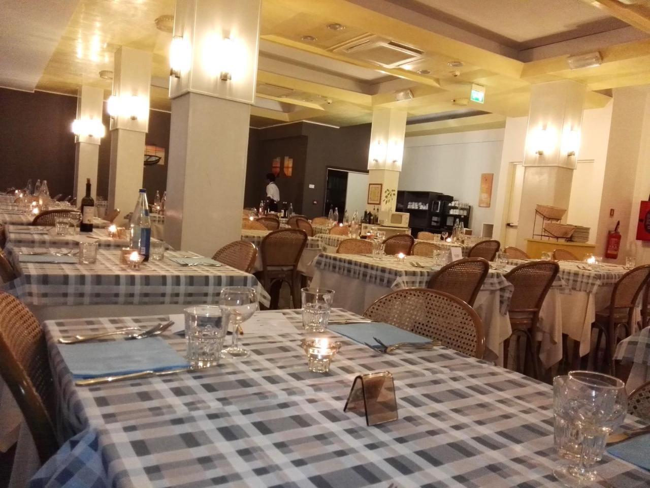 Hotel Desire' Riccione Eksteriør bilde